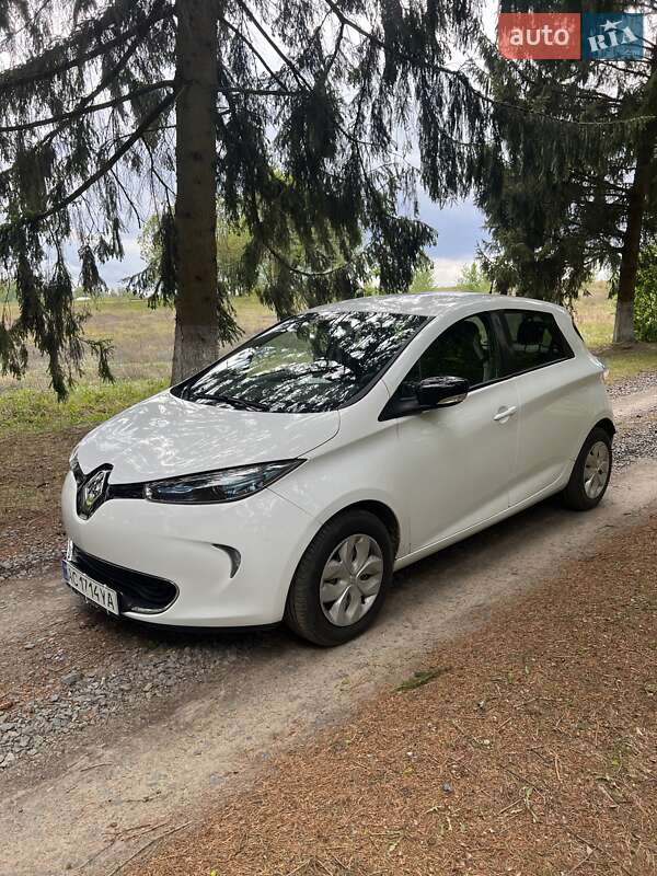 Хэтчбек Renault Zoe 2016 в Луцке