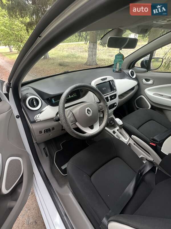 Хэтчбек Renault Zoe 2016 в Луцке