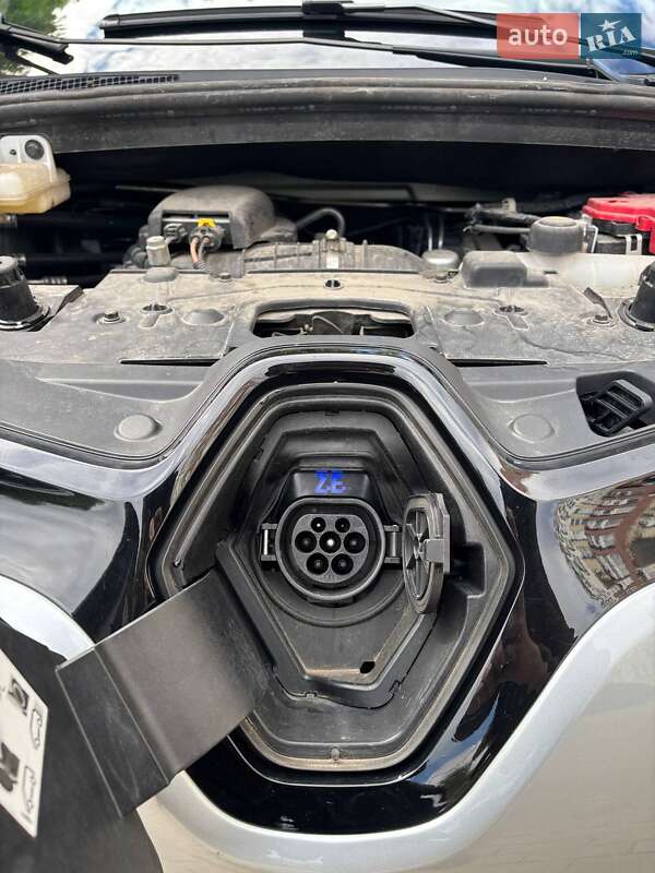 Хэтчбек Renault Zoe 2018 в Львове