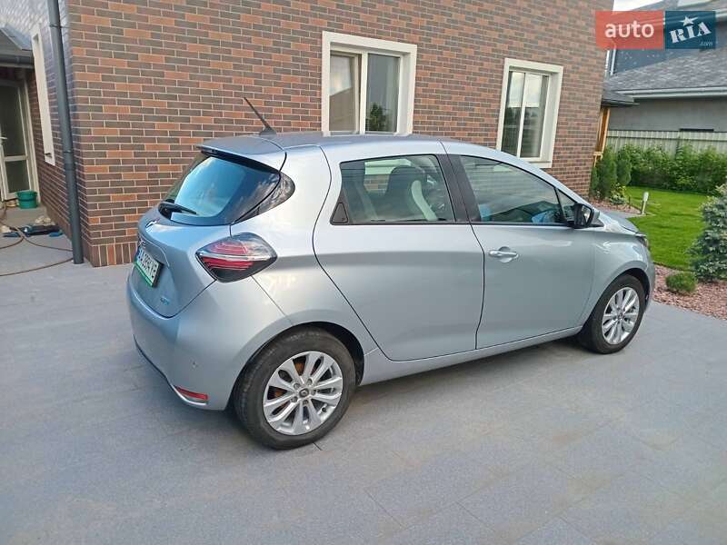 Хэтчбек Renault Zoe 2022 в 