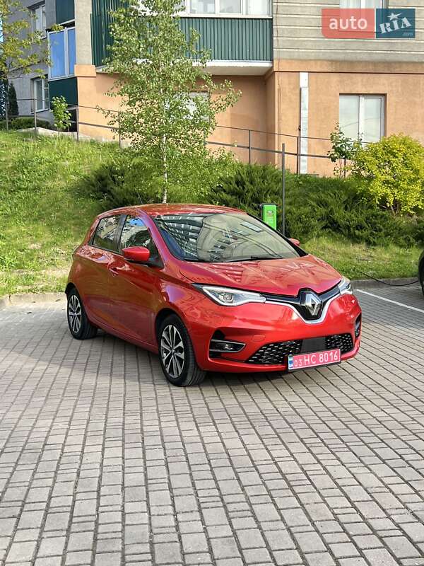 Хэтчбек Renault Zoe 2020 в 