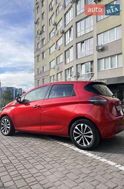Хэтчбек Renault Zoe 2020 в 