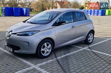 Хетчбек Renault Zoe 2015 в 