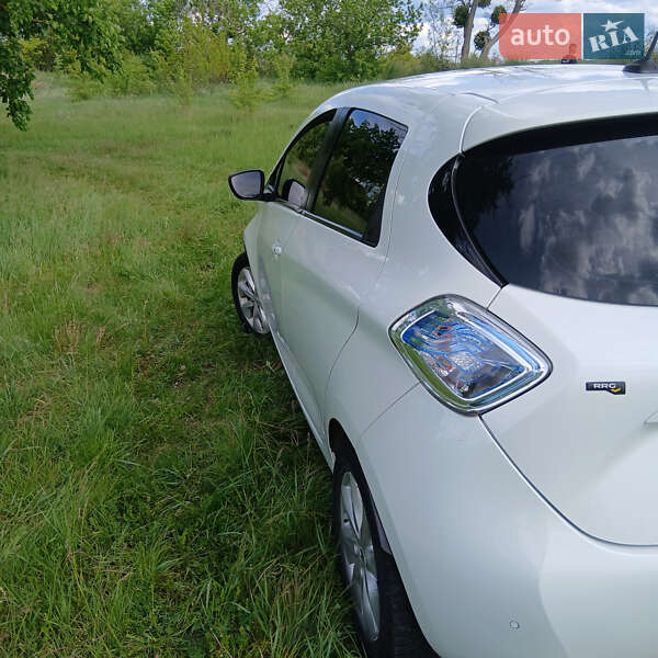 Хетчбек Renault Zoe 2015 в Корсунь-Шевченківському