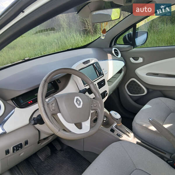 Хетчбек Renault Zoe 2015 в Корсунь-Шевченківському