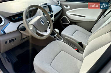 Хэтчбек Renault Zoe 2014 в 