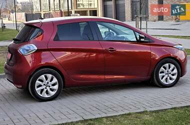 Хэтчбек Renault Zoe 2017 в 