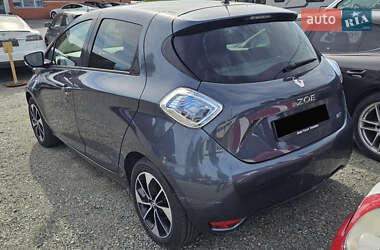 Хэтчбек Renault Zoe 2019 в 