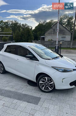Хетчбек Renault Zoe 2017 в 