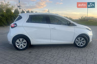 Хэтчбек Renault Zoe 2020 в 