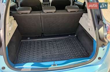 Хэтчбек Renault Zoe 2019 в 