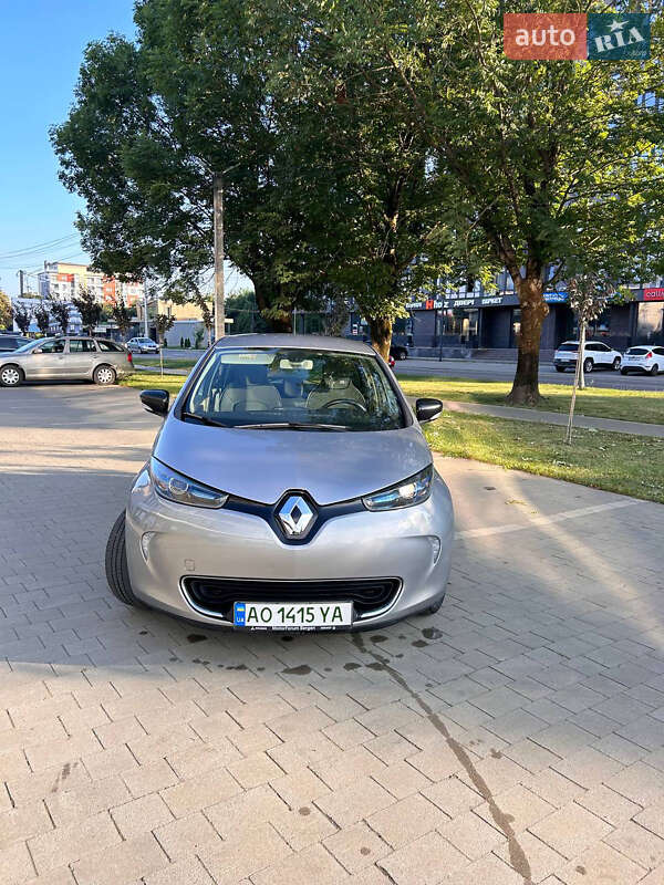 Хэтчбек Renault Zoe 2016 в Ужгороде