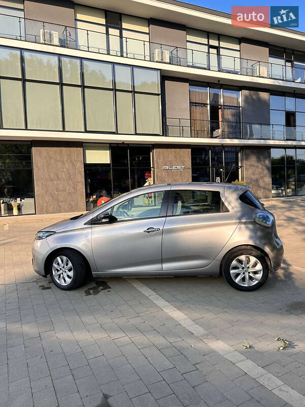 Хэтчбек Renault Zoe 2016 в Ужгороде