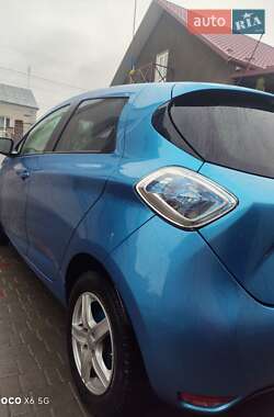 Хэтчбек Renault Zoe 2017 в 