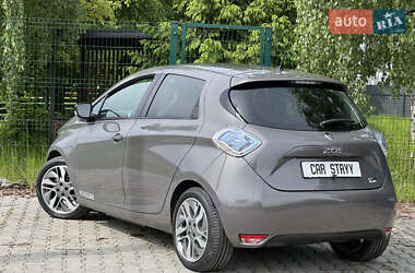 Хэтчбек Renault Zoe 2017 в 