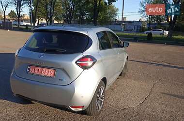 Хетчбек Renault Zoe 2021 в 