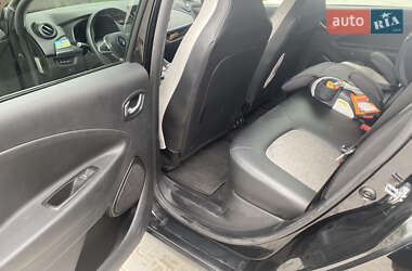Хэтчбек Renault Zoe 2019 в 
