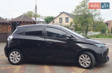 Хетчбек Renault Zoe 2015 в 
