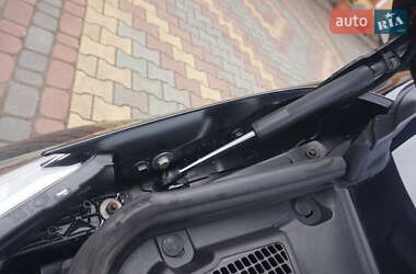 Хетчбек Renault Zoe 2015 в 
