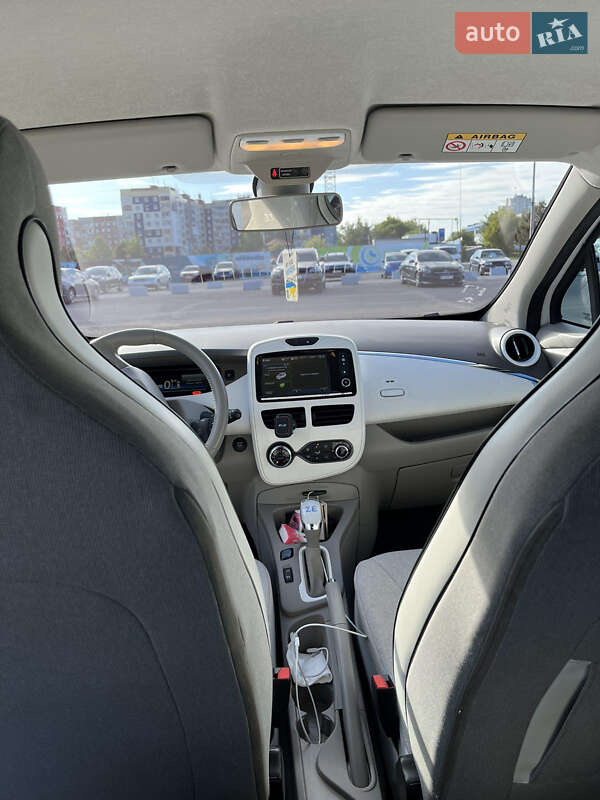 Хэтчбек Renault Zoe 2015 в Львове