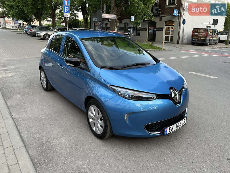 Хэтчбек Renault Zoe 2015 в Киеве