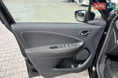 Хэтчбек Renault Zoe 2018 в 