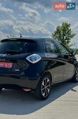 Хэтчбек Renault Zoe 2017 в 