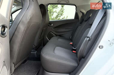 Хэтчбек Renault Zoe 2019 в 