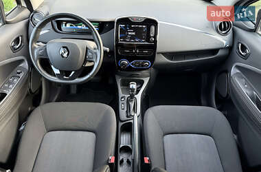 Хэтчбек Renault Zoe 2019 в 