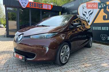 Хэтчбек Renault Zoe 2015 в 