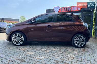 Хэтчбек Renault Zoe 2015 в 