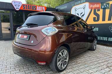 Хэтчбек Renault Zoe 2015 в 