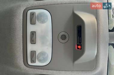 Хэтчбек Renault Zoe 2015 в 
