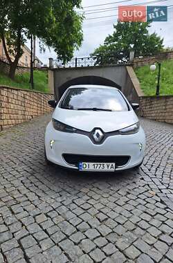 Хэтчбек Renault Zoe 2015 в 