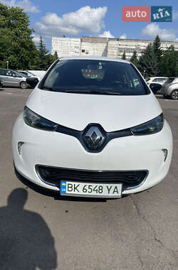 Хэтчбек Renault Zoe 2019 в 