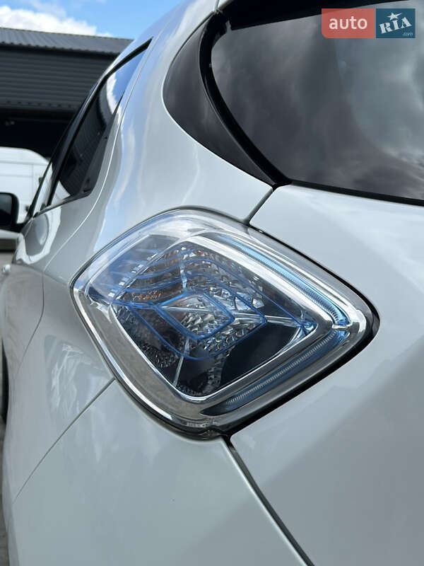 Хэтчбек Renault Zoe 2016 в Вознесенске