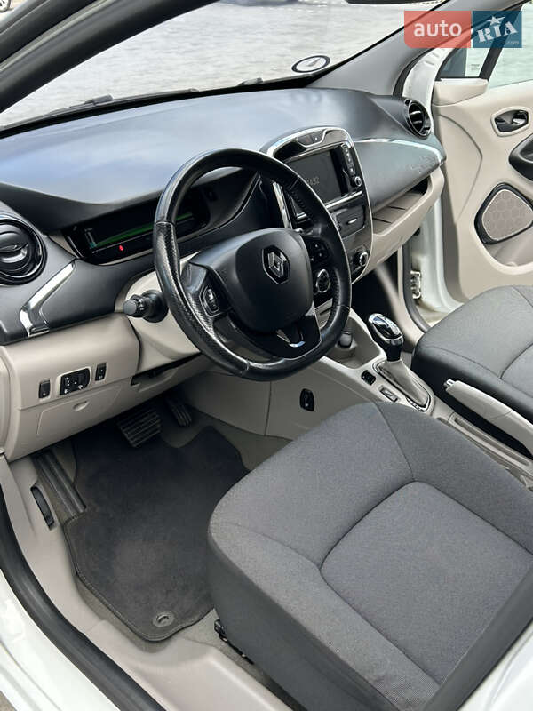 Хэтчбек Renault Zoe 2016 в Вознесенске