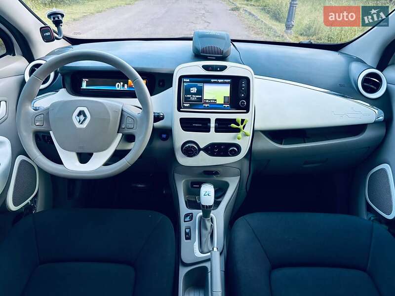 Хетчбек Renault Zoe 2015 в Ужгороді