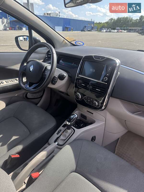 Хэтчбек Renault Zoe 2016 в Киеве