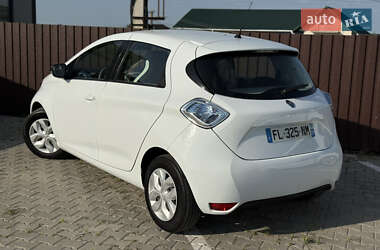 Хэтчбек Renault Zoe 2019 в 