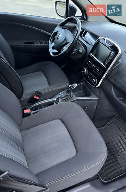Хэтчбек Renault Zoe 2018 в 