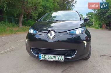 Хетчбек Renault Zoe 2016 в Дніпрі