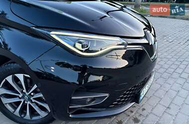 Хэтчбек Renault Zoe 2020 в 