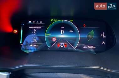 Хэтчбек Renault Zoe 2020 в 