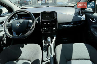 Хэтчбек Renault Zoe 2019 в 