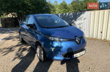 Хэтчбек Renault Zoe 2017 в 