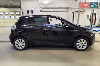 Хэтчбек Renault Zoe 2016 в 