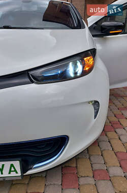 Хэтчбек Renault Zoe 2014 в 