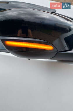 Хэтчбек Renault Zoe 2014 в 
