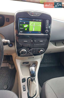 Хэтчбек Renault Zoe 2014 в 
